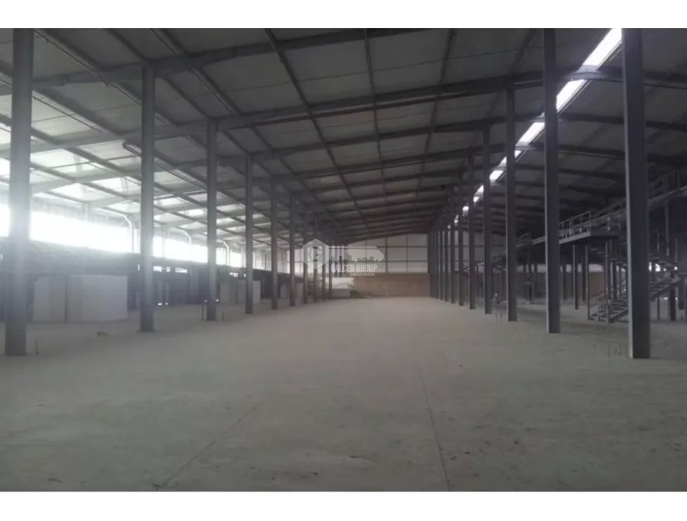 MILLA 8 / PARQUE INDUSTRIAL MILLA 8 / BODEGA CON MEZANINNE / 1603M
