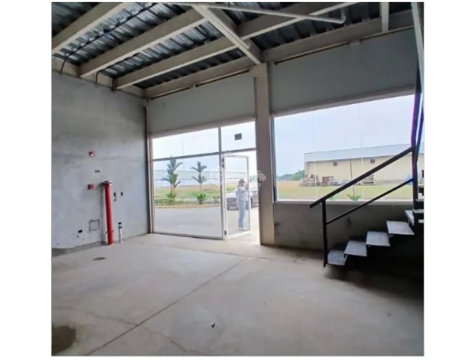 TOCUMEN / PARQUE INDUSTRIAL DE LAS AMERICAS / 550M / MEZZANINE