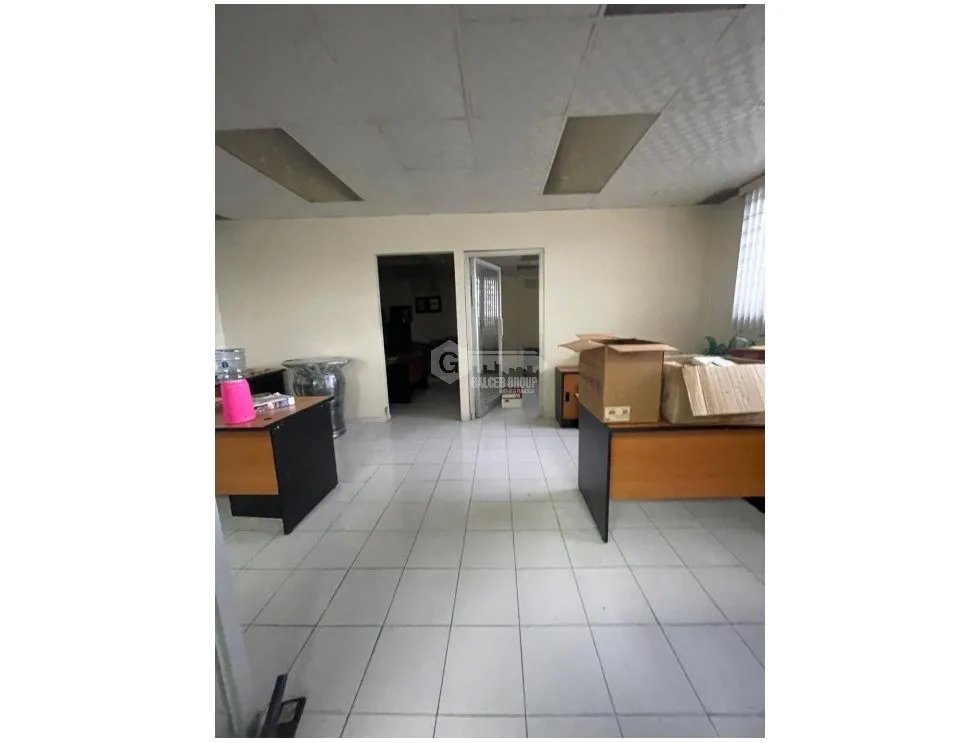 COLON / OFIBODEGA / 1800M / PUERTA ENROLLABLE / MEZZANINE / SOBRE VIA