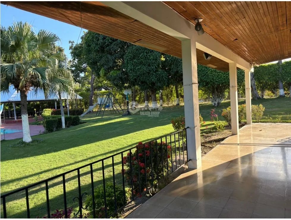 COCLE / SANTA CLARA / 6000M / 4 CABAÑAS / PISCINA / PLAYA / AG