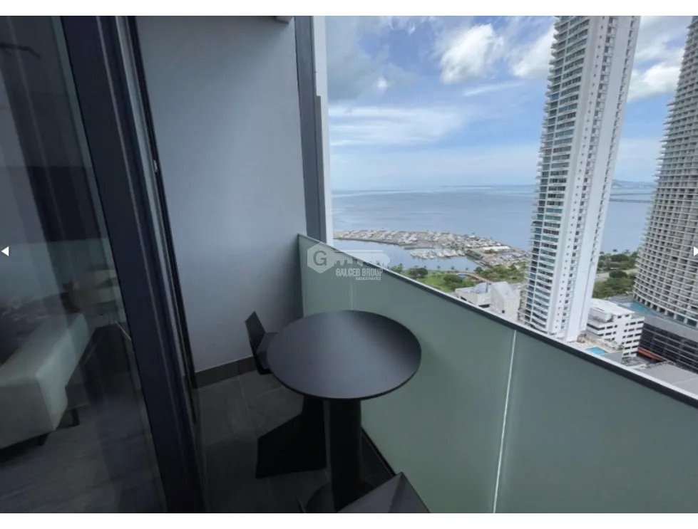 SE VENDE APARTAMENTO EN BELLA VISTA PH NUOVO ARMANI CON VISTA AL MAR