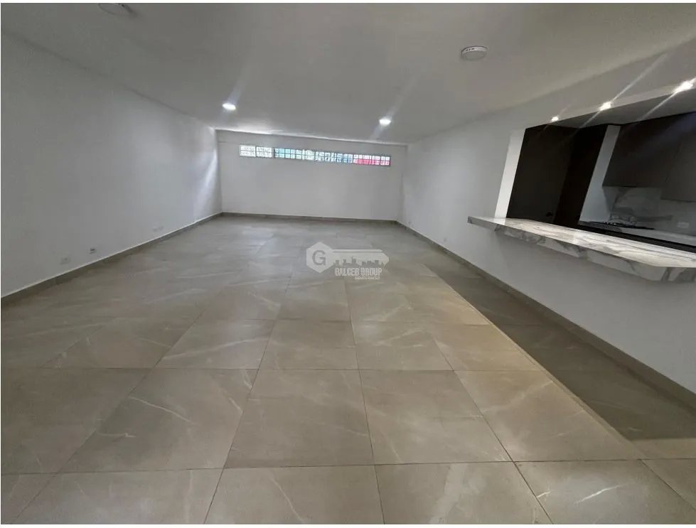 SE VENDE CASA EN SAN FRANCISCO PH FLAMINGO DE 4 HABITACION Y TERRAZA