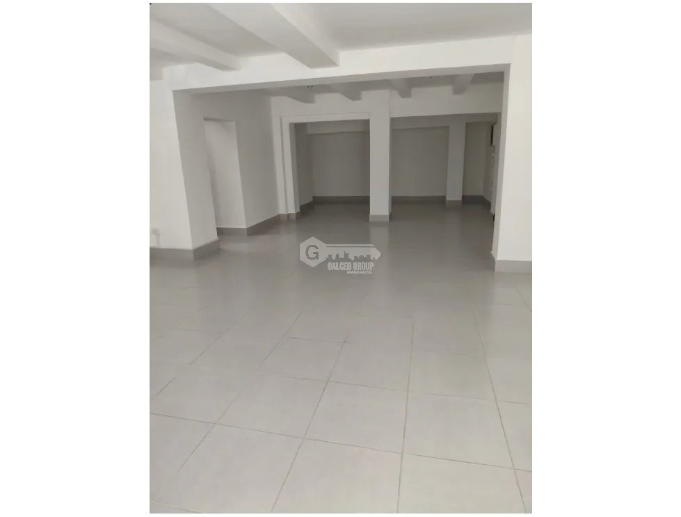 SE ALQUILA LOCAL EN BELLA VISTA SOBRE AVENIDA PRINCIPAL A ESTRENAR