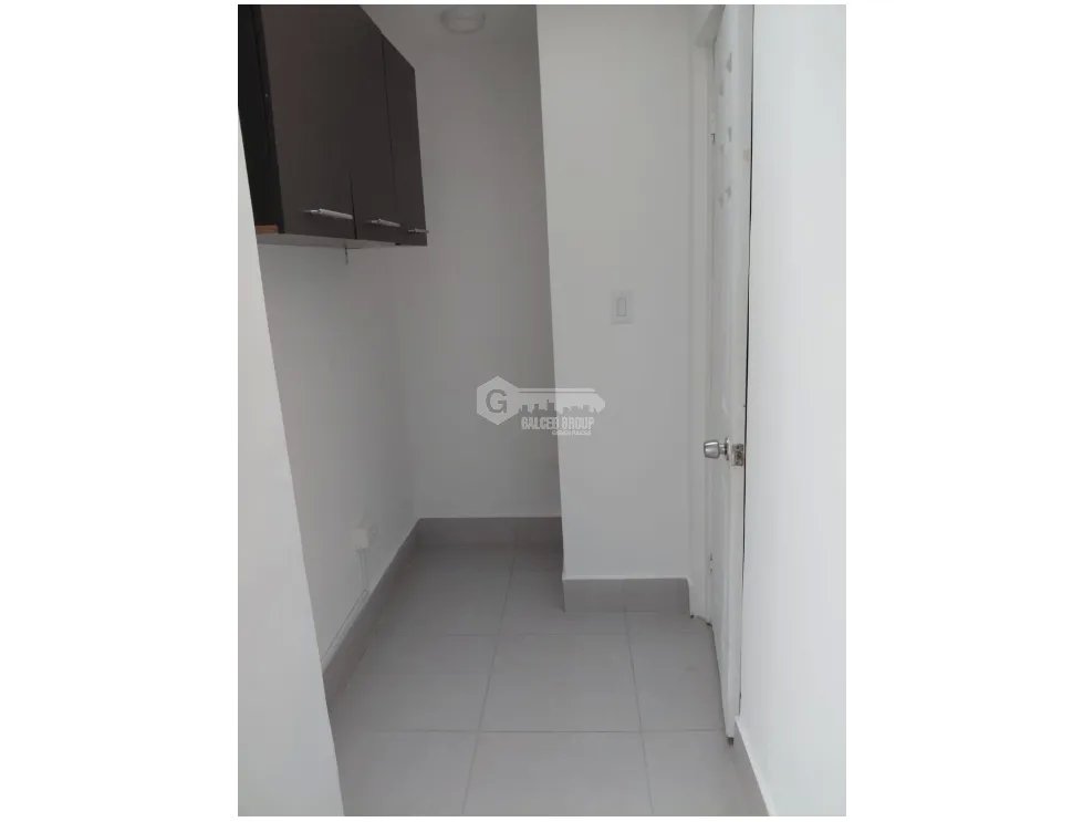 LOCAL / BELLA VISTA / 75M / SOBRE AVENIDA PRINCIPAL / A ESTRENAR
