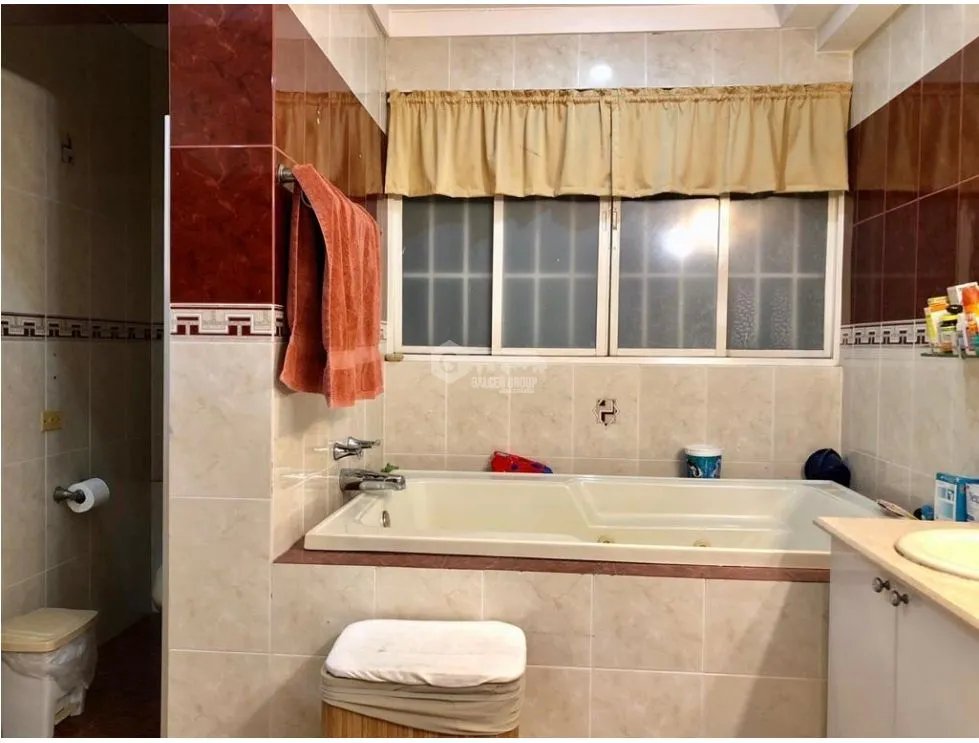 Single Family House for sale in La Alameda