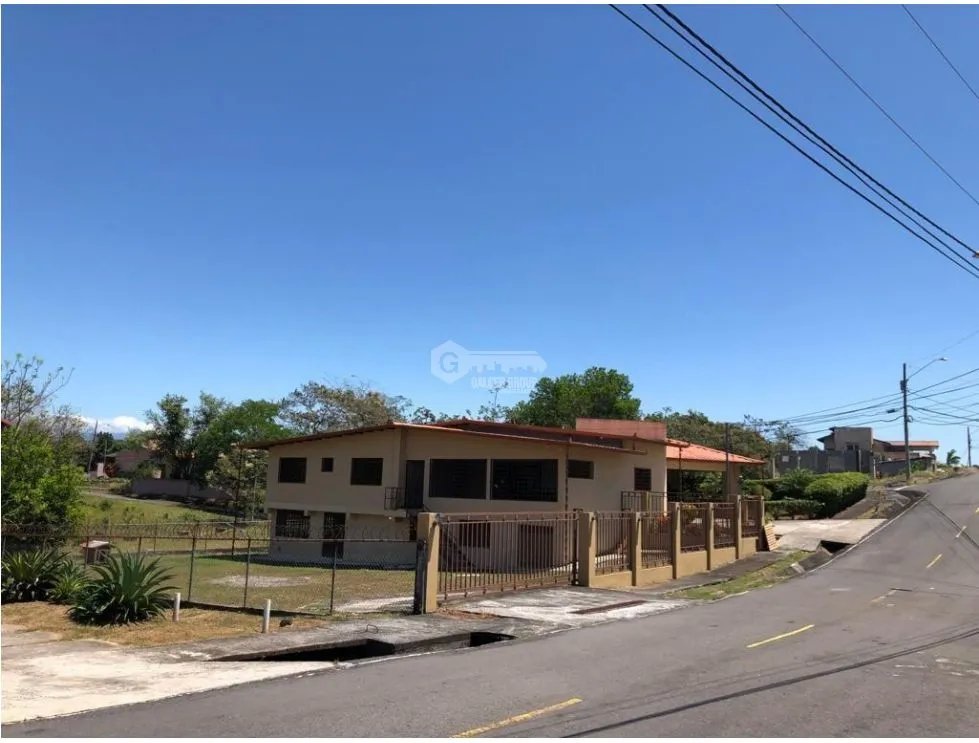 DAVID CHIRIQUI / LAS LOMAS DE SAN CARLOS / 7 HABITAC. / 1316m2