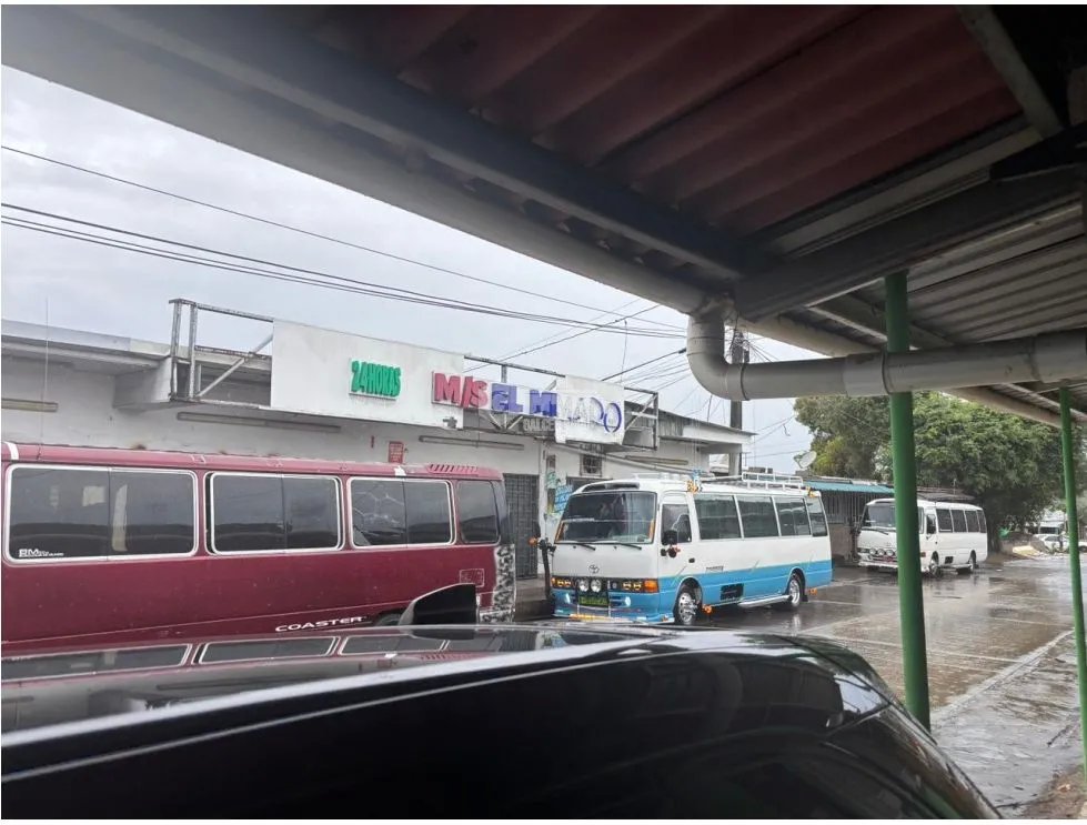 LOCAL COMERCIAL IDEAL PARA MINISUPER / SAN MIGUELITO / 292M