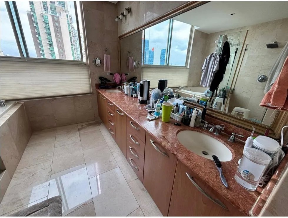 Apartment for sale in Punta Pacifica