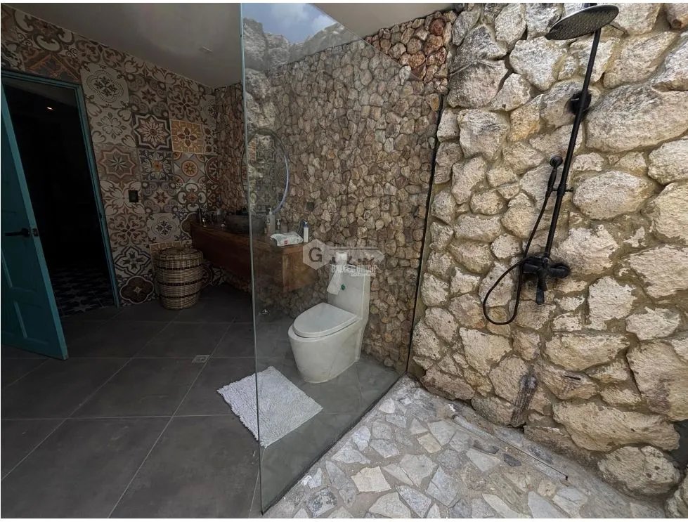 Single Family House for sale in Coronado