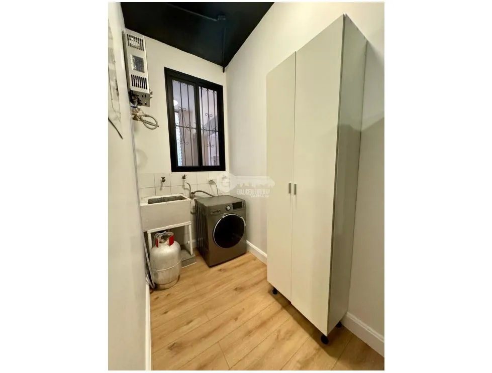 ALQUILER DE APARTAMENTO EN CASCO VIEJO PH PLAZA CENTRAL AMOBLADO