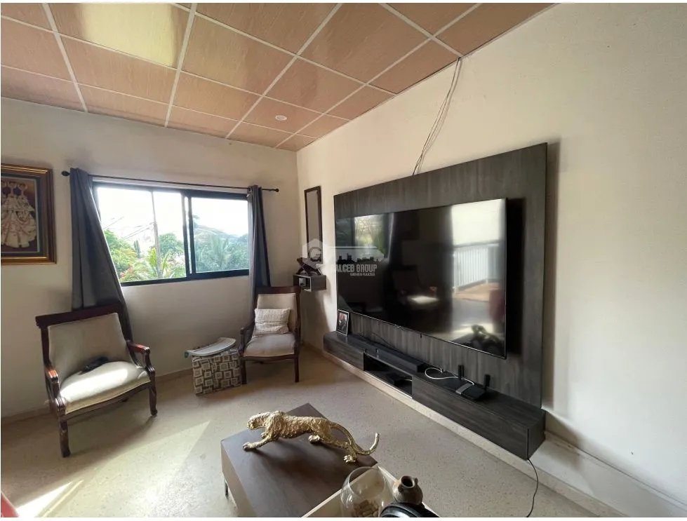 SAN ISIDRO / RES. CAMPO VERDE / 1626M / 3 HABITACIÓN / 2 PARKING PATIO