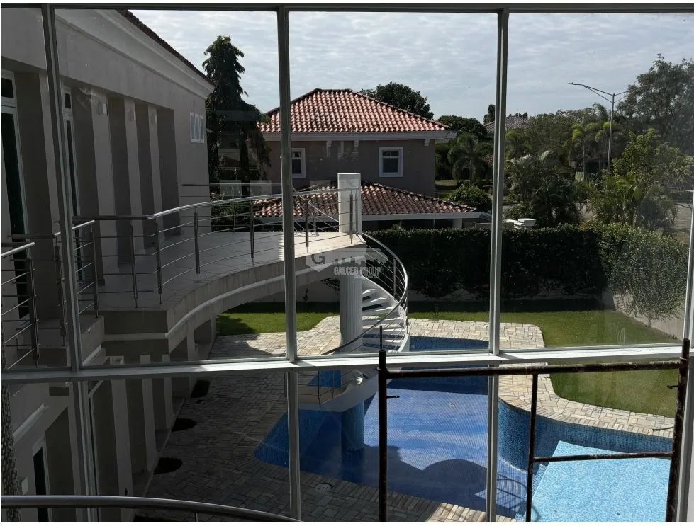 COSTA DEL ESTE / LAS MAGNOLIAS / 830M / 4 HABITACION / PATIO / PISCINA