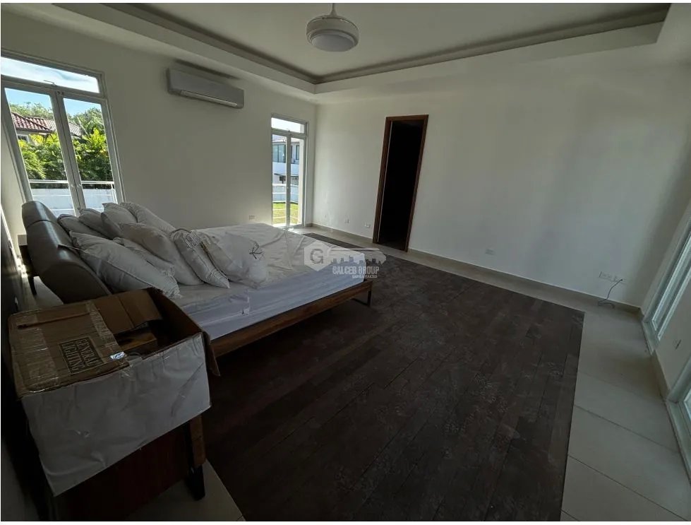 COSTA DEL ESTE / LAS MAGNOLIAS / 830M / 4 HABITACION / PATIO / PISCINA