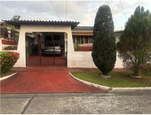 Single Family House for sale in Villa Lu...