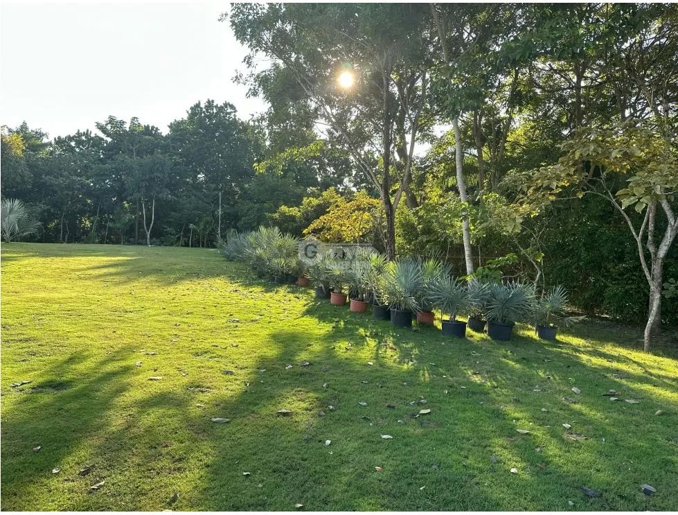 COCLE / SANTA CLARA / 11000M / 5 HABITACION / 6 BAÑOS / PISCINA / AG