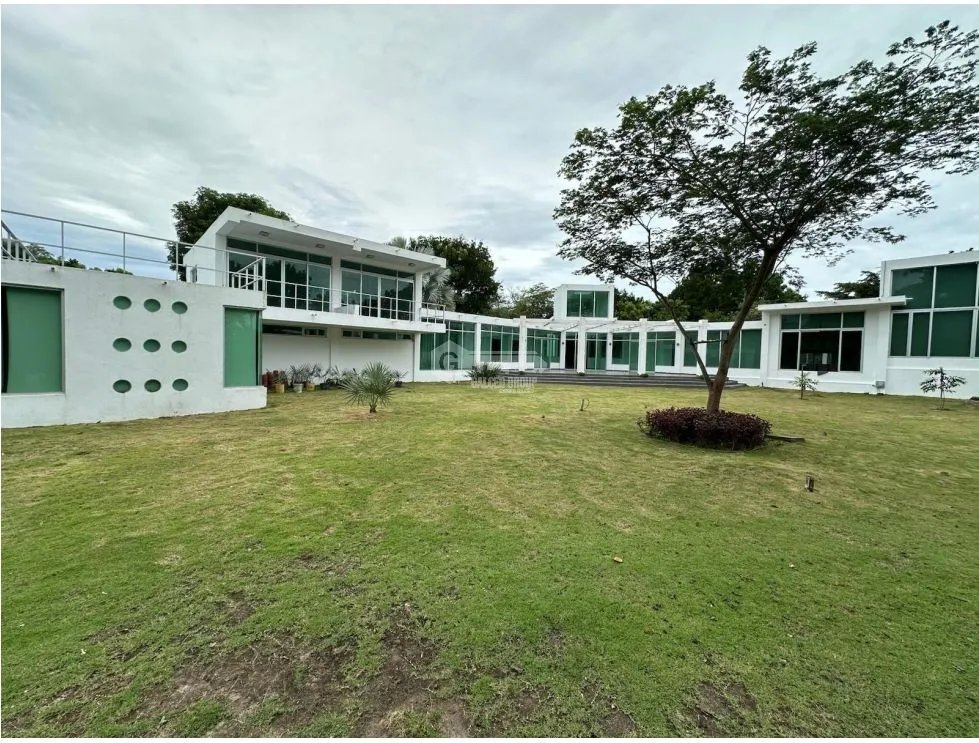COCLE / SANTA CLARA / 11000M / 5 HABITACION / 6 BAÑOS / PISCINA / AG