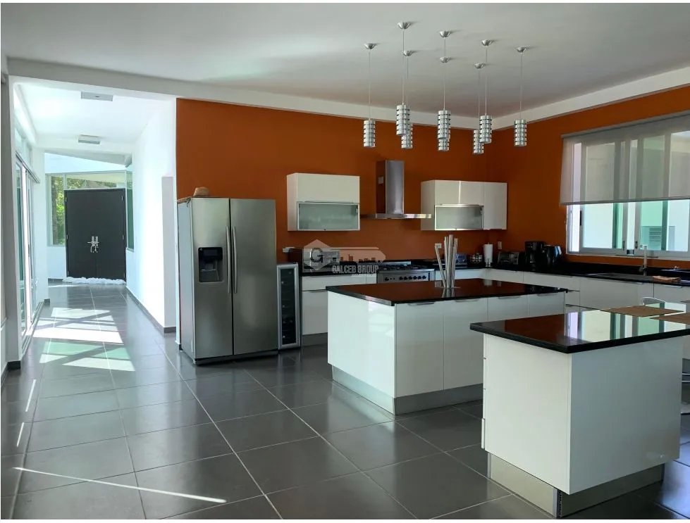 COCLE / SANTA CLARA / 11000M / 5 HABITACION / 6 BAÑOS / PISCINA / AG