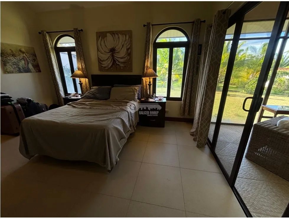 VENTA DE CASA 1700M EN EL HARINO SAN CARLOS SAN JOSE DE 3 HABITACIONES