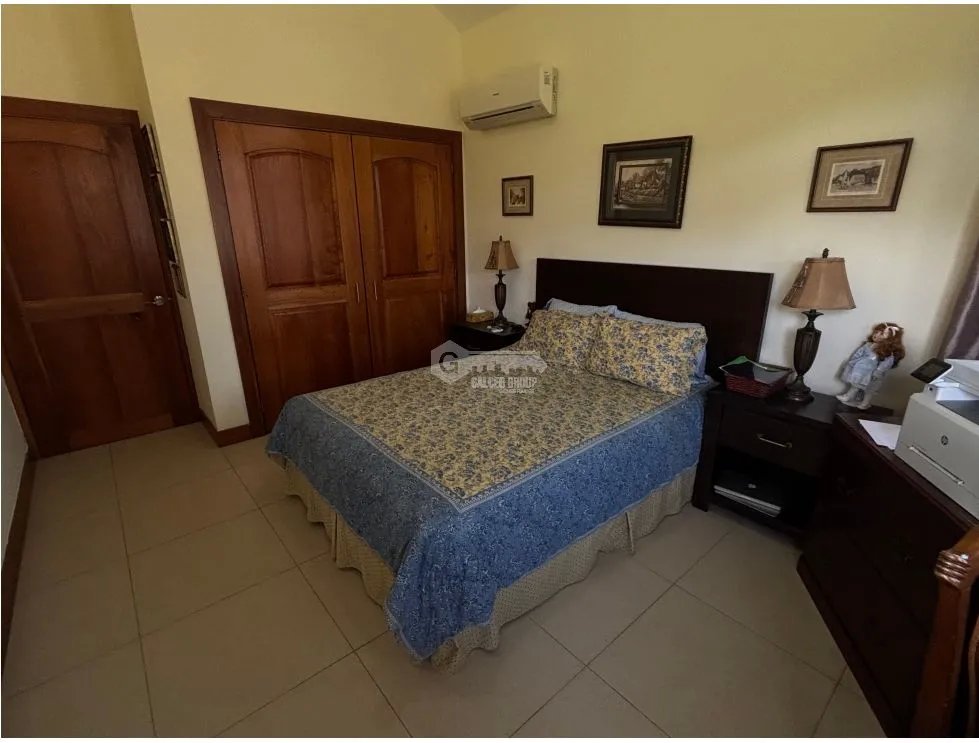 VENTA DE CASA 1700M EN EL HARINO SAN CARLOS SAN JOSE DE 3 HABITACIONES