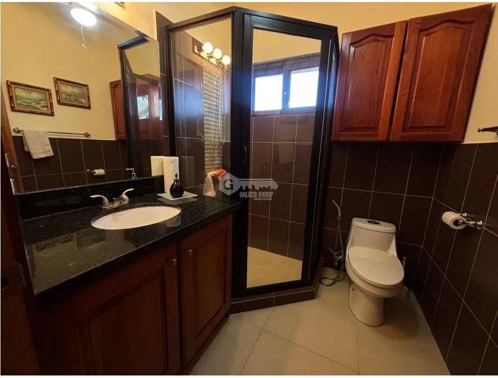 Single Family House for sale in San Carlos