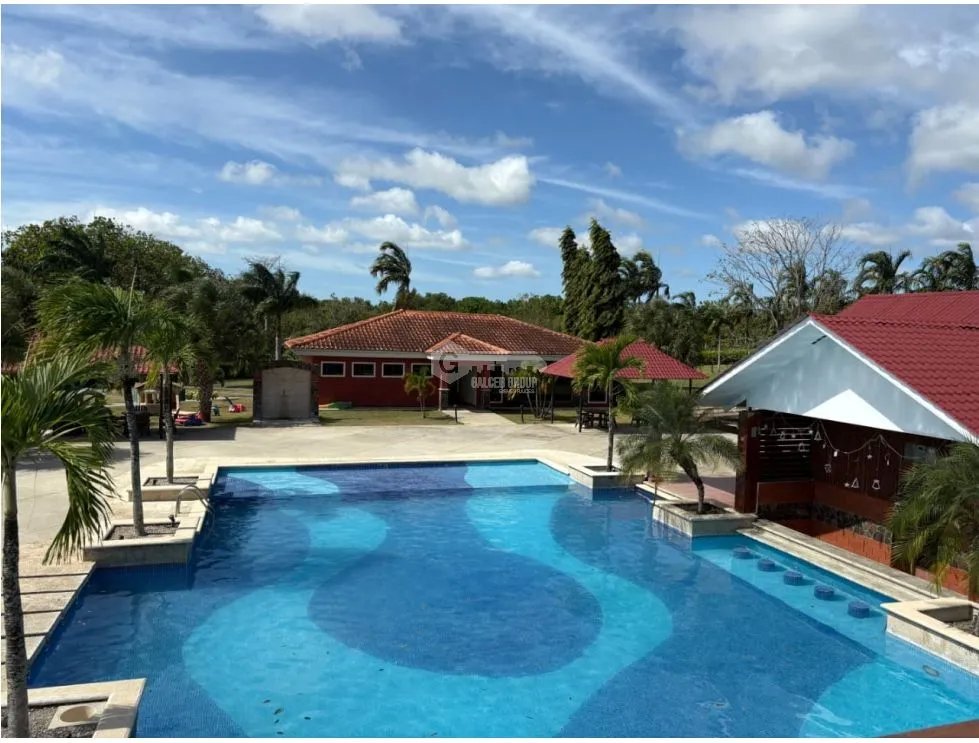 COCLE / HATO VIEJO / PH LAS PALMAS / 124M / 1 HABITACION / PISCINA  AG