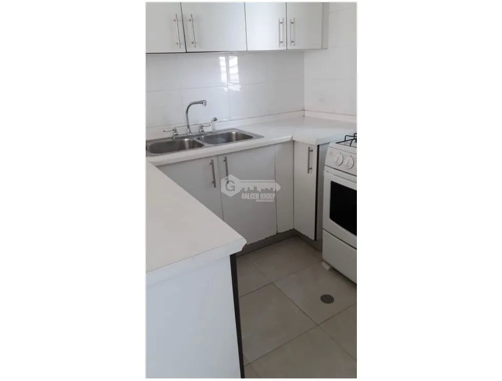 Apartment for sale in Edison Park