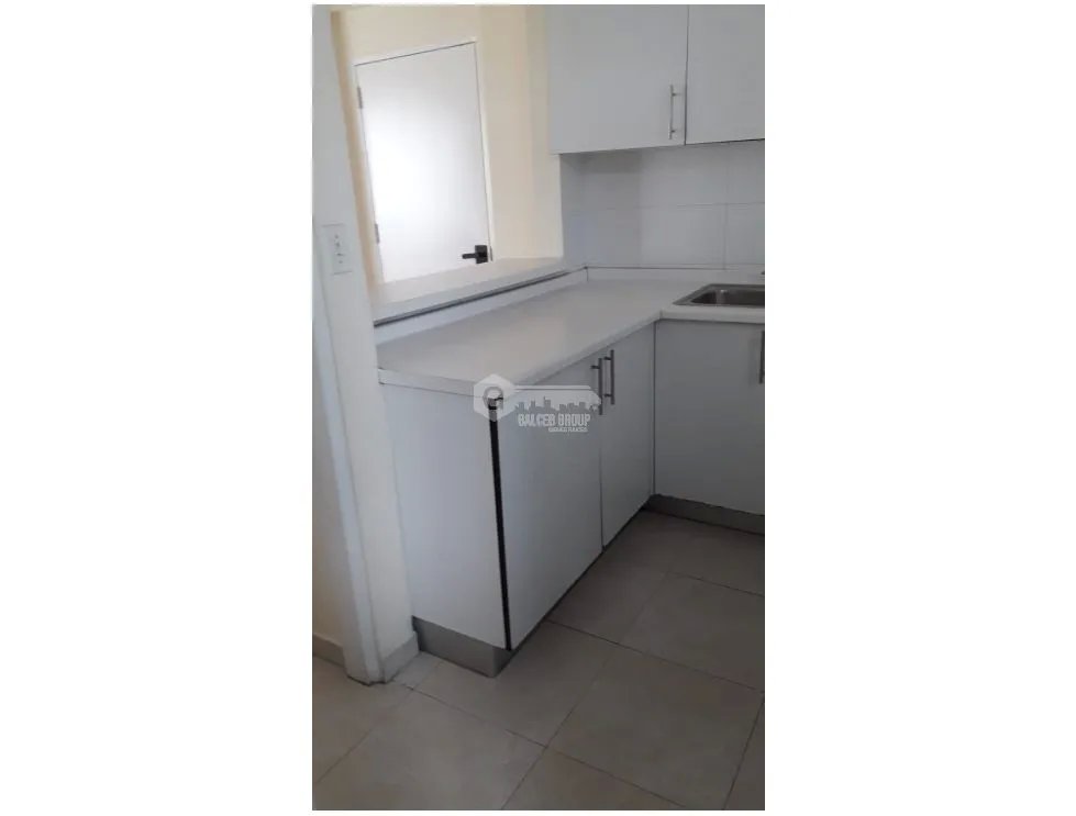Apartment for sale in Edison Park