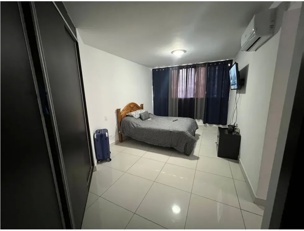VIA ARGENTINA / PH CARRERAS TOWER / 130M / 3 HABITACION / BALCON