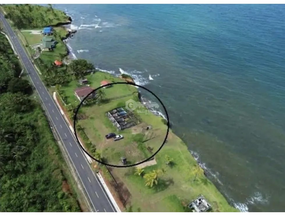 TERRENO FRENTE AL MAR / COLON PALMAS BELLAS / 2500M / ORILLA CALLE