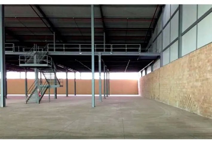 Venta de bodega en Milla 8, Panamá
