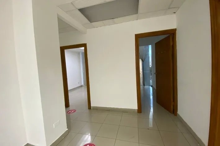 Se alquila oficina en Avenida Samuel Lewis, Obarrio