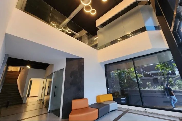 Alquiler de local comercial en Avenida Samuel Lewis, Obarrio