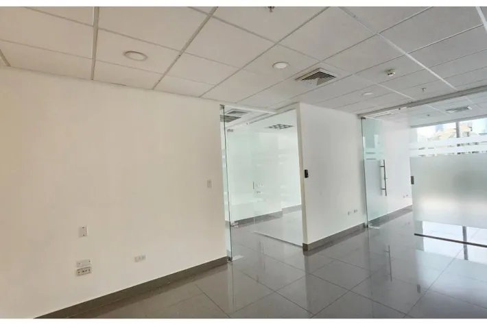 Commercial premises for rent in PH Aseguradora Ancon, Costa del Este