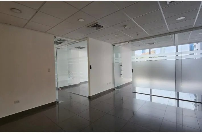 Commercial premises for rent in PH Aseguradora Ancon, Costa del Este