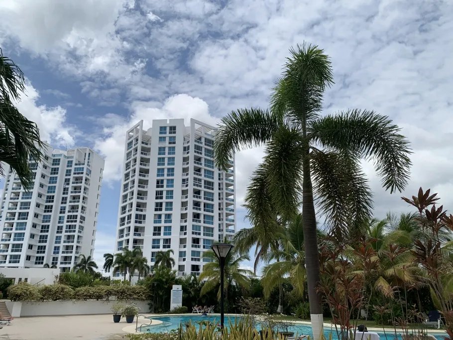 APARTAMENTO DE PLAYA EN VENTA - PLAYA BLANCA