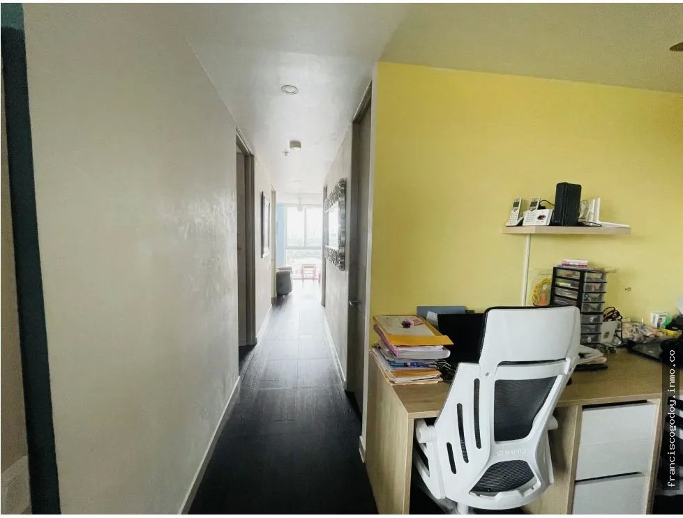 SE VENDE BELLO APARTAMENTO EN VILLA LUCRE LINDO EDIFICIO - USD 255,000