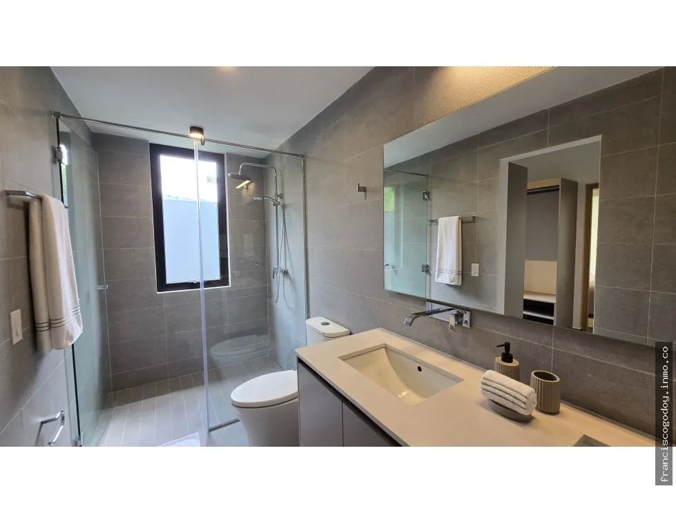 Single Family House for sale in Condado del Rey