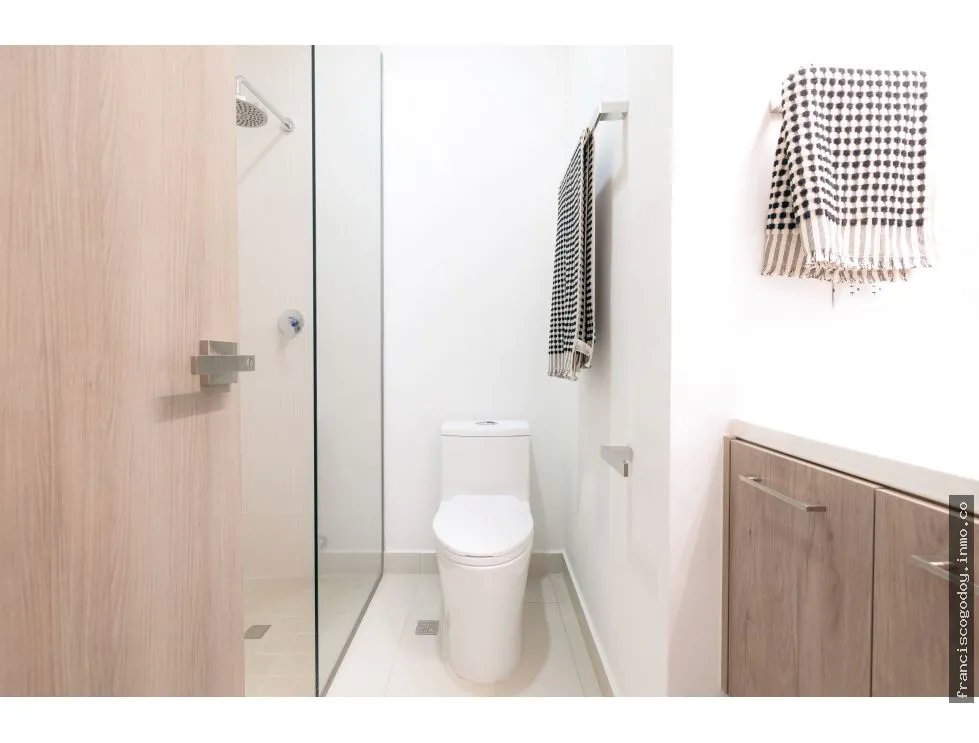 Se Vende Apartamento en Brisas del Golf