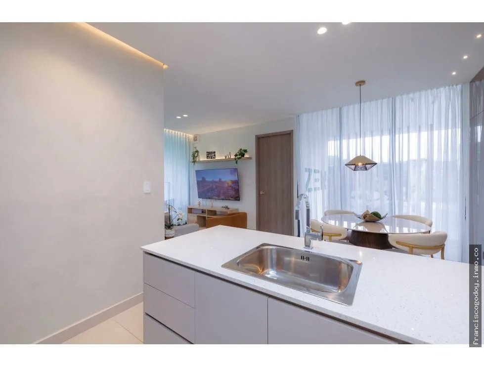 Se Vende Apartamento en Brisas del Golf