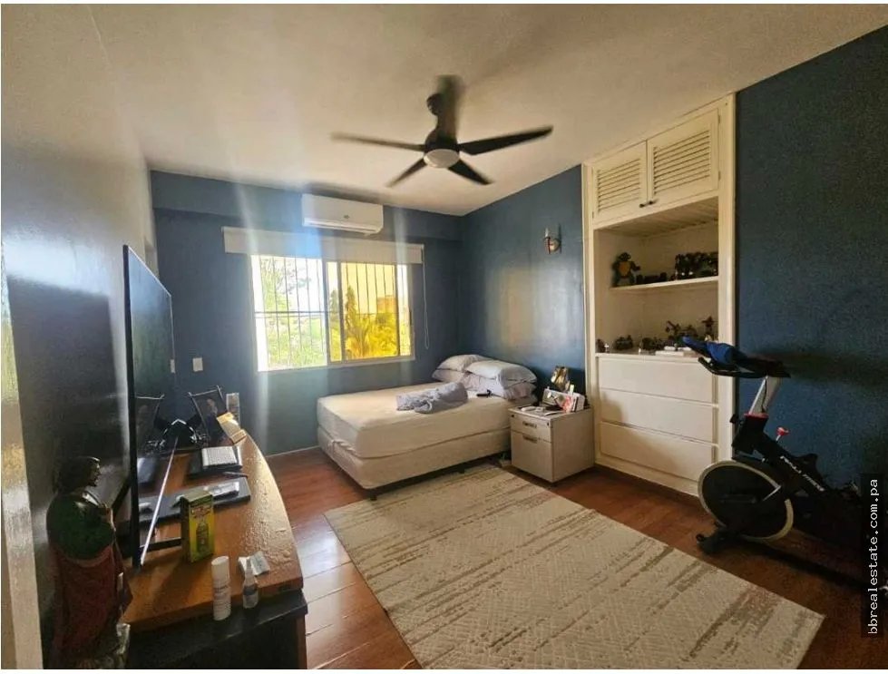 Venta de casa en Curundu Heights