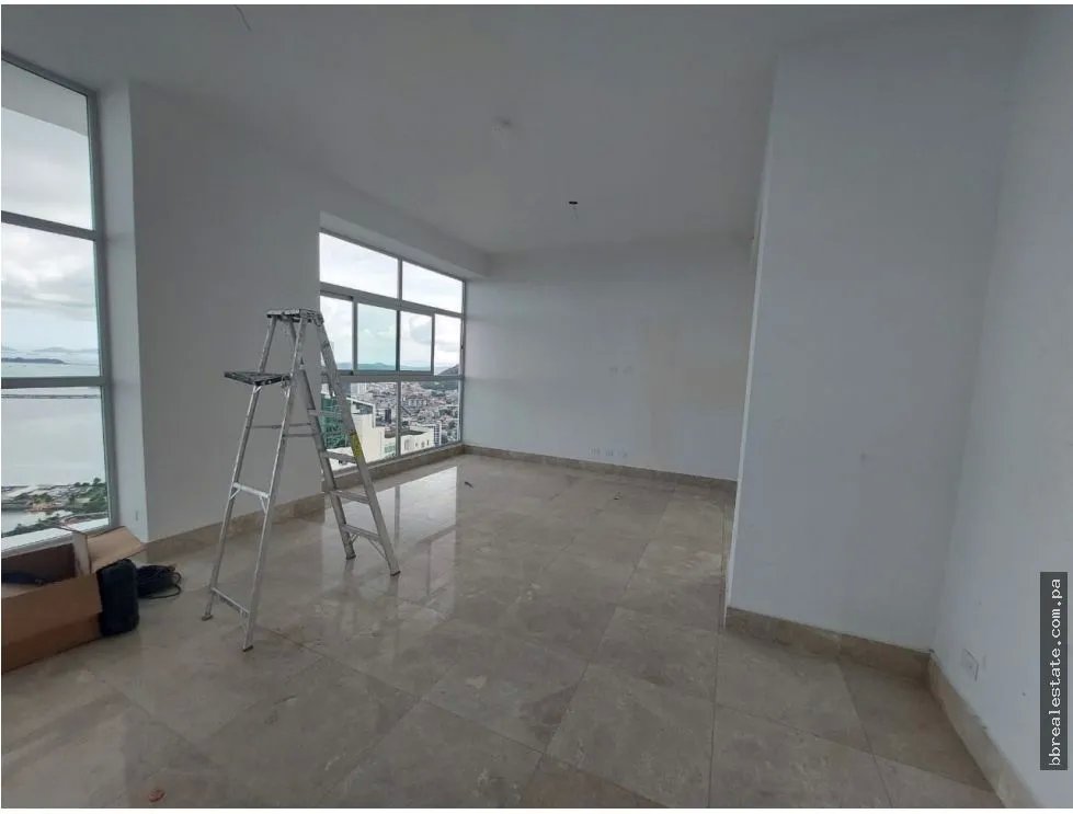 Penthouse for sale in Panama