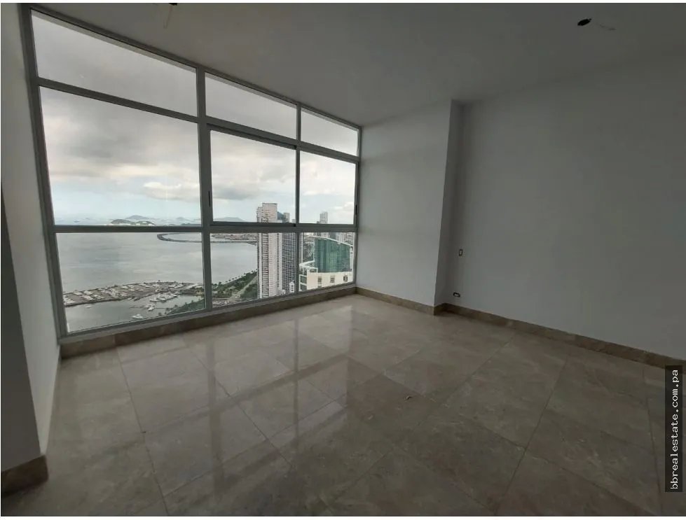 Penthouse for sale in Panama