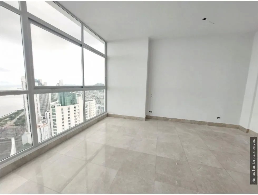 Penthouse for sale in Panama