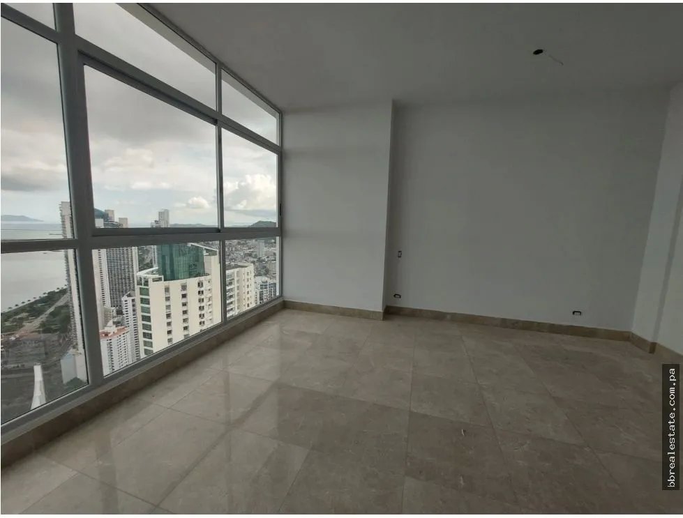 Penthouse for sale in Panama