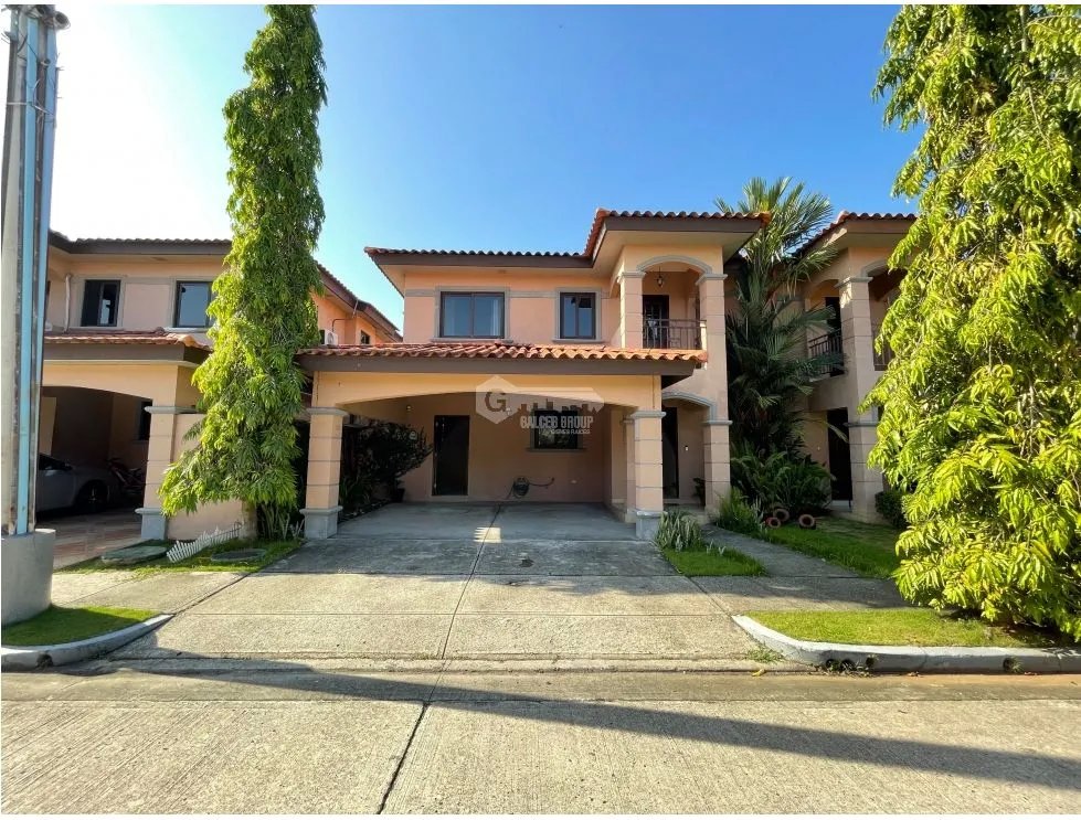 Single Family House for rent in Versalles