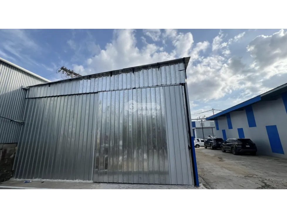 Warehouse for rent in Panama