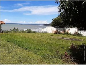 Terreno Frente al Mar en Playa Coronado