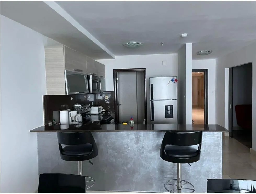 Alquiler de Apartamento Amoblado en PH Villa del Mar  Av. Balboa