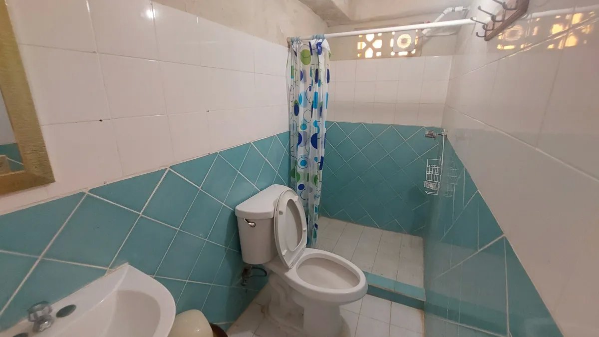 Se Vende Casa frente al mar en Portobelo, Colón
