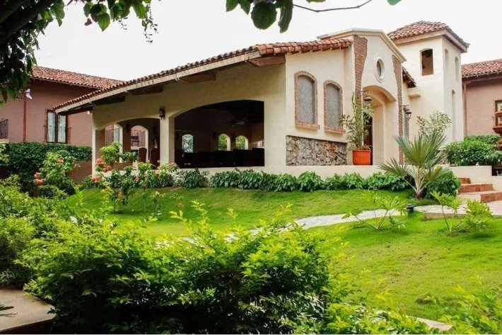 Luxury Hotel for Sale in Chitré, Herrera